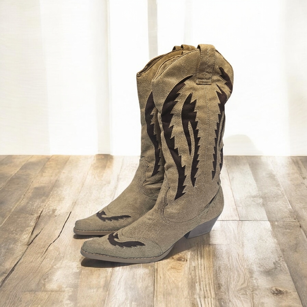 Stylish Tan and Brown Women's Boots